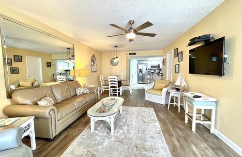 Orange Beach Condo | 9th Fl.Ocean Front balcony! 💎So Clean, Pools, Wifi Tennis, Pickle & Racket ball