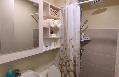 Manta Apartment | A 10 minutos de la playa murciélago, y centros comerciales, ideal para familias.