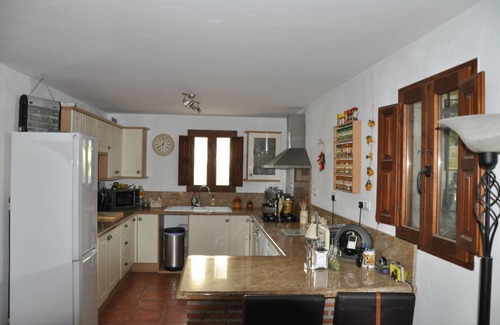 Orgiva House | A 2 bedroom country house with large private garden and swimming pool