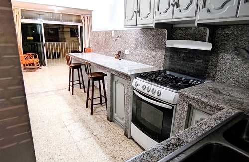 Salinas Apartment | a 50 Metros Gran Apartamento en el Malecón de Salinas, Full Amoblado