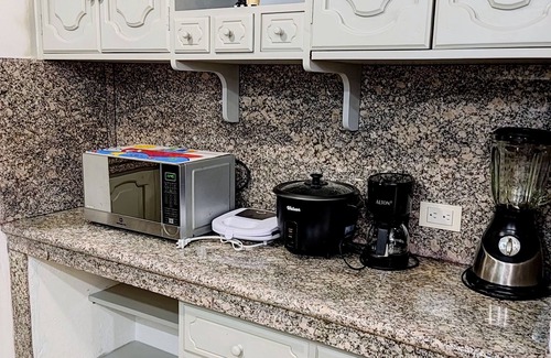 Salinas Apartment | a 50 Metros Gran Apartamento en el Malecón de Salinas, Full Amoblado