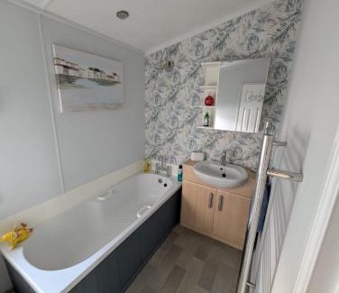 Welton Other | A and C Lodge Plot 21 2 double bedrooms PLOT 21 With HOT TUB 1 pet only No Commercial Vans 4pm check in