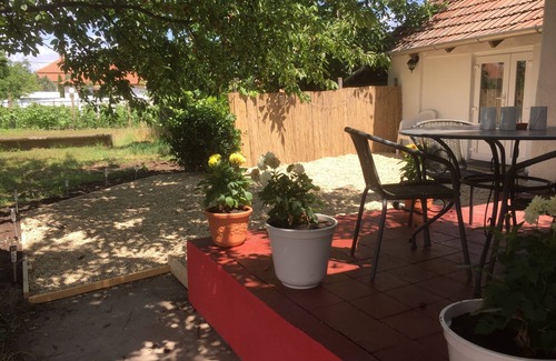 Jaszszentandras House | A beautiful Hungarian village with a thermal swimming pool complex!