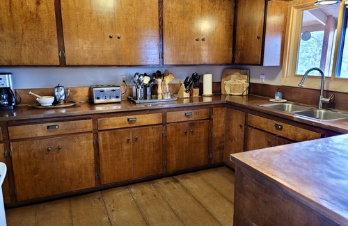 Winthrop House | A Bend in The River Lodge-Main Floor Option, Dog Friendly, 4 Bedrooms, Sleeps 20