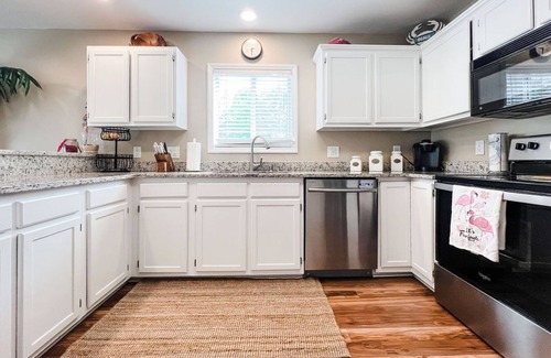Hanover Place Condo | A bike ride from the beach