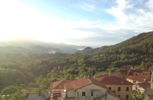 San Colombano Certenoli House | A cà du Baciccia