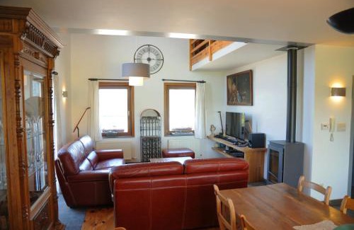 Bohon House | A côté de l'Epicerie