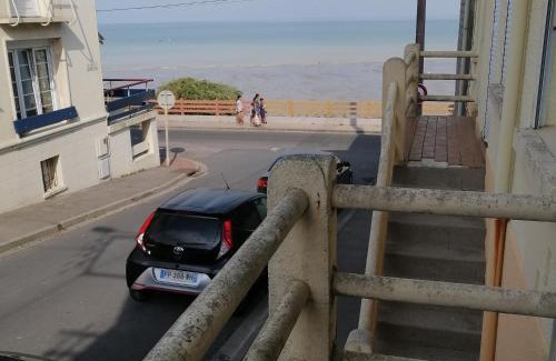 Ault Apartment | A côté de la mer