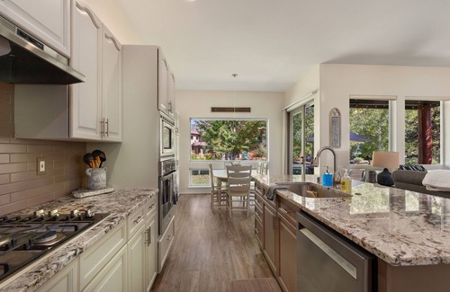 Dalton Ranch House | A/C, Hot Springs and Golf Close, Dalton Ranch!
