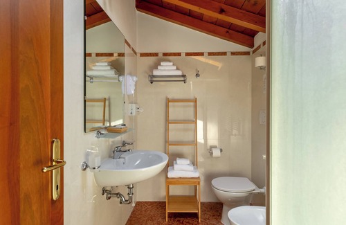 Old Town House | A Casa dei Gonzaga , Mantegna Hotels