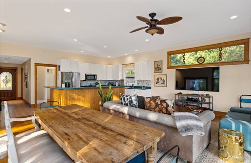 Wilmington House | A charming 4-bedroom waterfront with a private dock retreat that offers a secluded serene getaway!