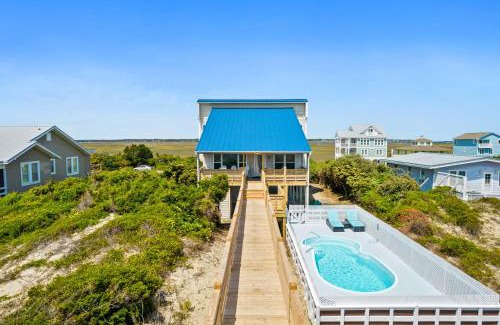 Caswell Beach House | A Coconut Hut Brunswick Vacation Rentals