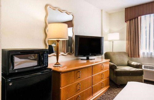 Florida Center North House | A convenient stay close to Universal Orlando Resort !