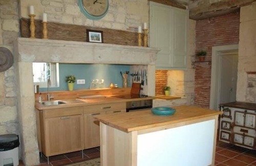 Le Bugue House | A cosy little pied-à-terre ideal for a couple, all amenities on walking distance.