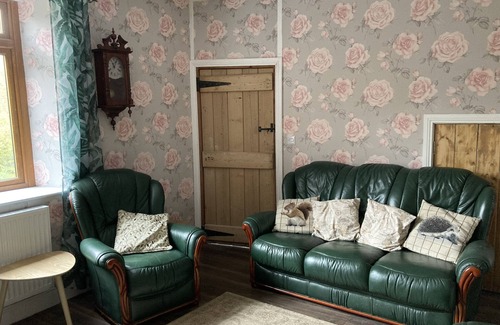 Brampton House | A cosy retreat, ideal for walks and quiet relaxation. Pet friendly!