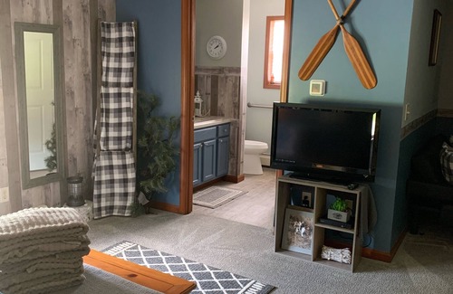Pilesgrove Other | A country lodge with a peaceful setting
