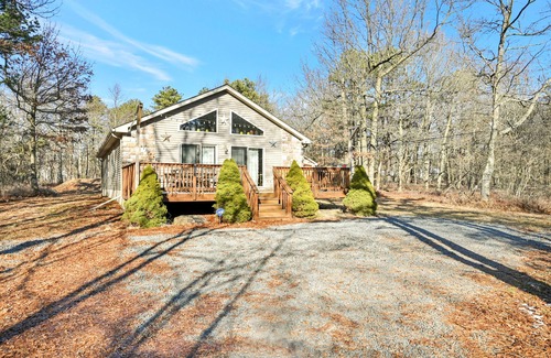 Albrightsville House | A Cozy Cabin Retreat