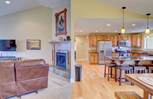 Bozeman House | A Cozy house in the heart of Gallatin Valley.