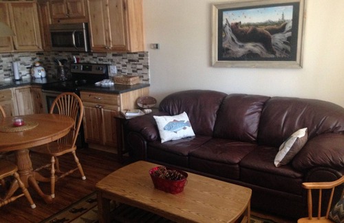 Winter Park Condo | A cozy non-smoking condo on the Fraser River in downtown Winter Park.