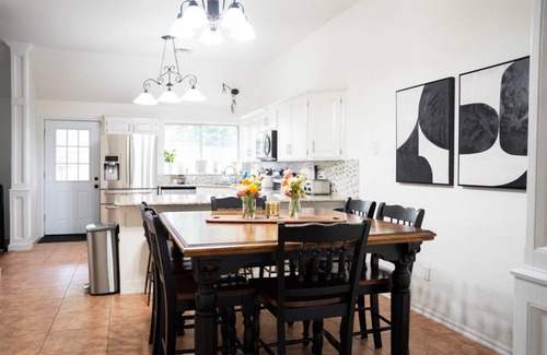 Norman House | A Cozy Sooner Stay