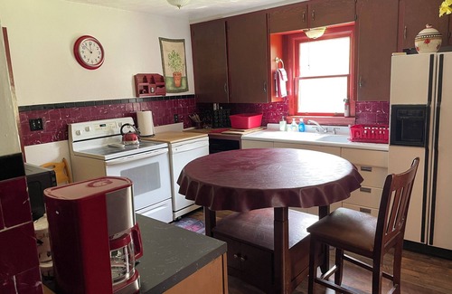 Bigfork Cottage | A cozy three bedroom Cottage near Flathead Lake