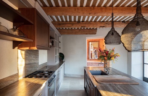 Paradou House | A delightful property in the Alpilles area – Sleeps 8