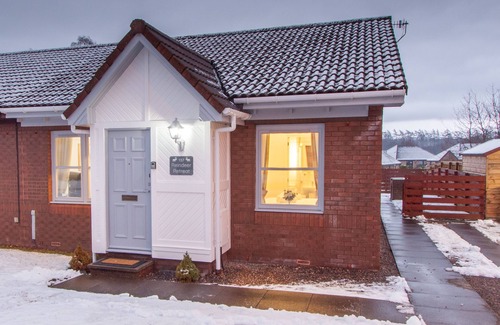 Aviemore House | A delightfully cosy Highland retreat with 4 star quality, comfort and style for 4-6 guests.
