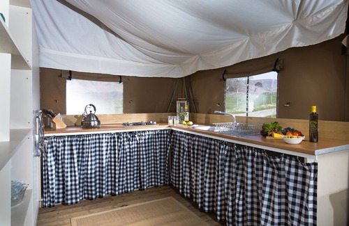 Preston Cottage | A double marketed - gh lead that sleeps 6 guests in 3 bedrooms