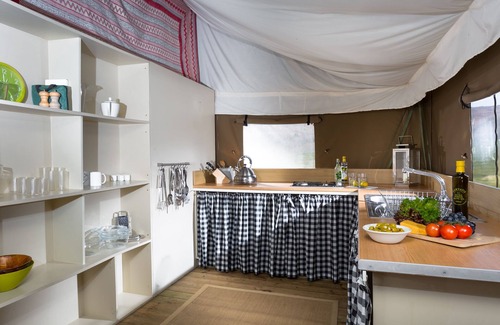Preston Cottage | A double marketed - gh lead that sleeps 6 guests in 3 bedrooms