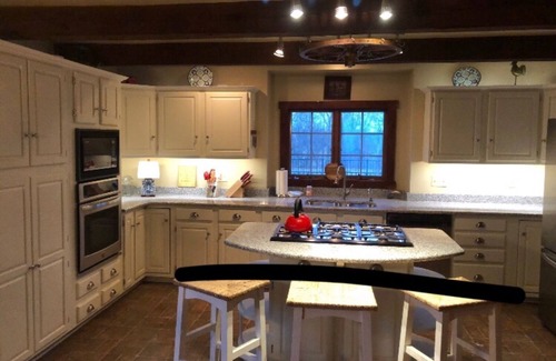 Warwick House | A European styled retreat on Marylands Eastern Shore with Private pool