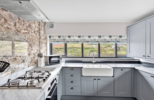 Paignton House | A fabulous one-bedroom barn conversion with hot tub in the heart of the countryside near Stoke Gabri