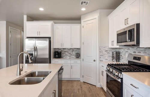 Washington House | A Family Affair, Sleeps 20 in two side-by-side units, 10 bedrooms!
