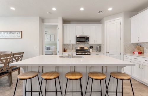 Washington House | A Family Affair, Sleeps 20 in two side-by-side units, 10 bedrooms!