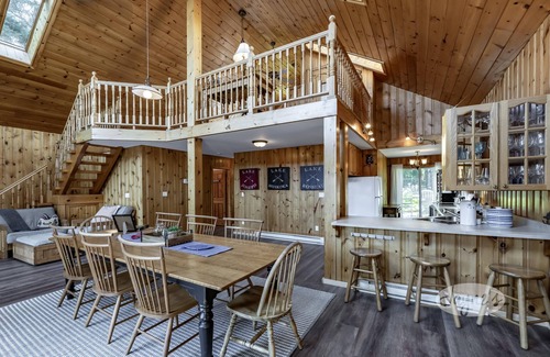Bala Cottage | A Family Affair! Unique 3 cottage property on Lake Muskoka!