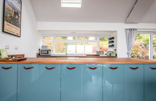 Harlech House | A Family + Friends size house with 180 degree sea and mountain views.