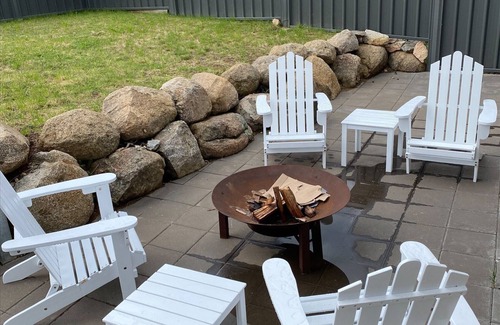 Jindabyne House | A family holiday home in Jindabyne with backyard spa