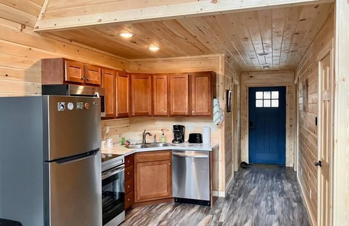 Stanton Cabin | A-Frame Cabin | Hot Tub | Bluff Views | RRG