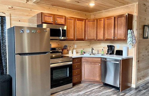 Stanton Cabin | A-Frame Cabin | Hot Tub | Bluff Views | RRG
