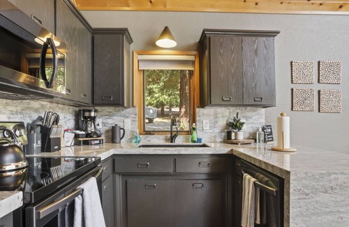 Groveland Cabin | A Frame on the Greens near Yosemite