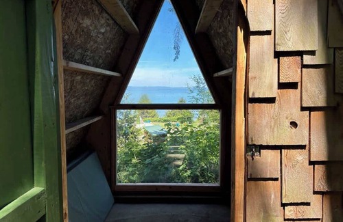 Port Angeles Apartment | A-Frame Shelter (T15) - Oceanside Views