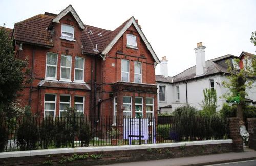 Gosport House | A Gosport Inn - Free Private Parking