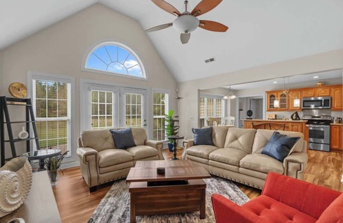 Surfside Beach House | "A Hidden Gem" - Short Drive to the Beach!