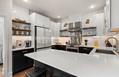 North End House | A Historical Stay by Host Boise Awaits - Quick Walk To Hyde Park