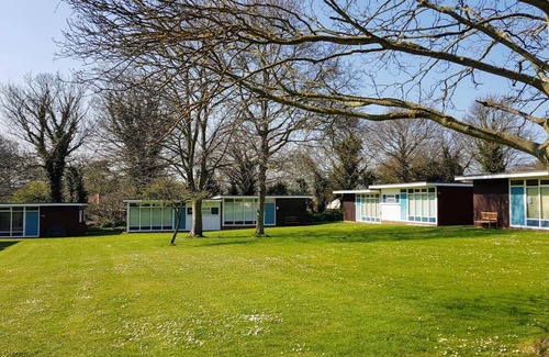 Cromer Ski Chalet | A holiday chalet that sleeps 4 guests in 2 bedrooms