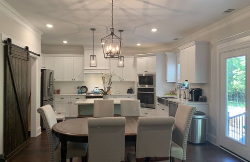 Evans House | A Home Away From Home Masters Rental!