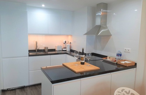 Vista Hermosa Apartment | A jewel just 100 meters from Postiguet beach, with sea views.