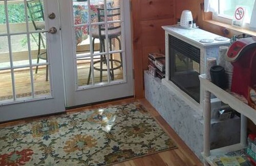 Spring City House | A Little Glamping at Watts Bar Lake