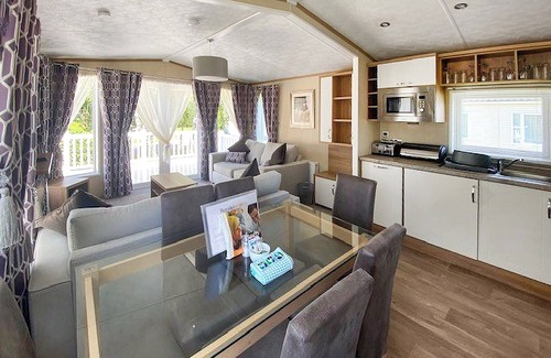 Langham House | A lovely holiday home with one master double with en suite W.