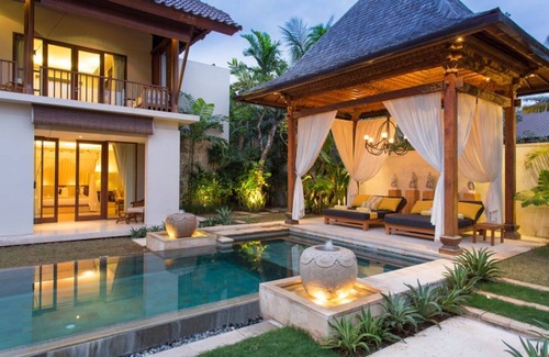 Laksmana Villa | A Luxurious Oasis Steps from the Shore - Bali Villa 1008