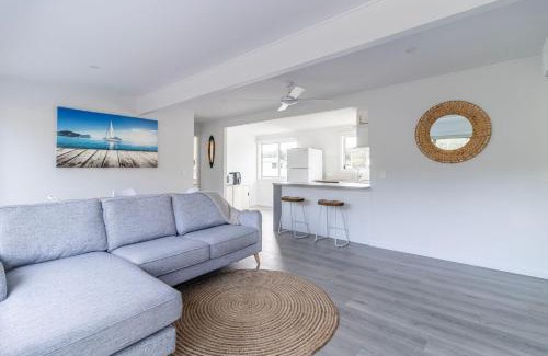 Sussex Inlet House | A Lyttle bit of Paradise